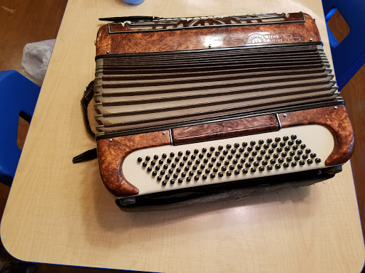 Thrift Store «Second Impressions Upscale Thrift Store», reviews and photos, 3750 S Westnedge Ave, Kalamazoo, MI 49008, USA