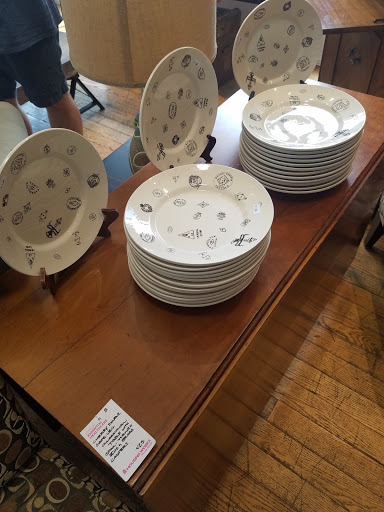 Thrift Store «Housing Works Thrift Shops», reviews and photos, 266 5th Ave, Brooklyn, NY 11215, USA