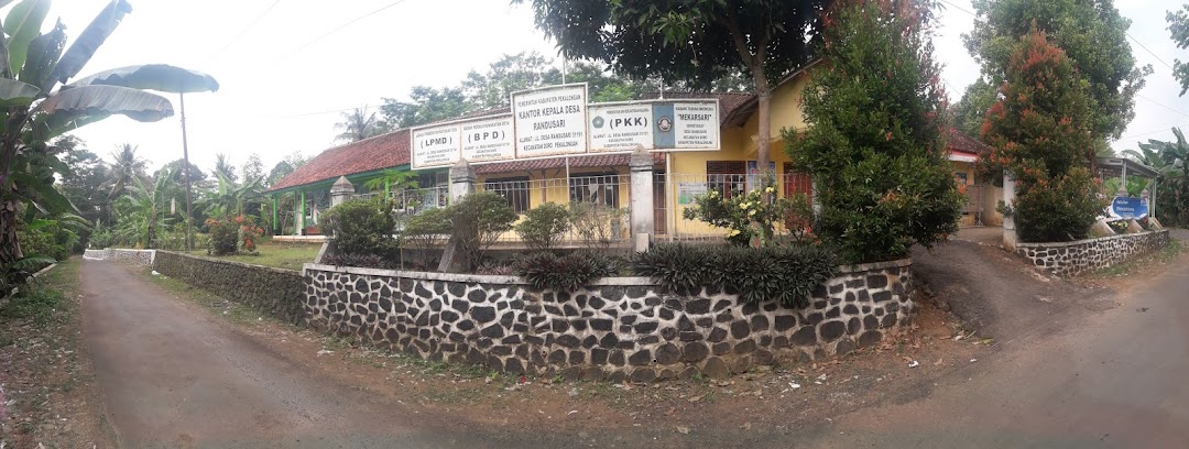 Balai Desa Randusari