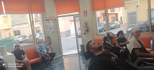 Maik Peluqueros en Almenara, Castellón