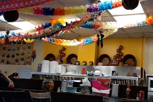 Taqueria La Placita Mexican Restaurant image