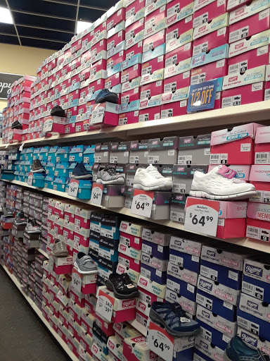 Shoe Store «Shoe Carnival», reviews and photos, 2633 Lakewood Village Dr, North Little Rock, AR 72116, USA
