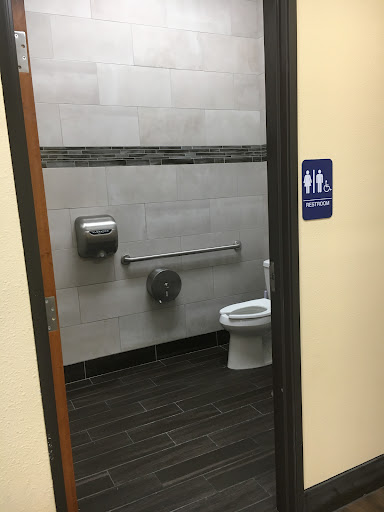 Laundromat «SpinZone Laundry North 24/7», reviews and photos, 6307 Cameron Rd, Austin, TX 78723, USA