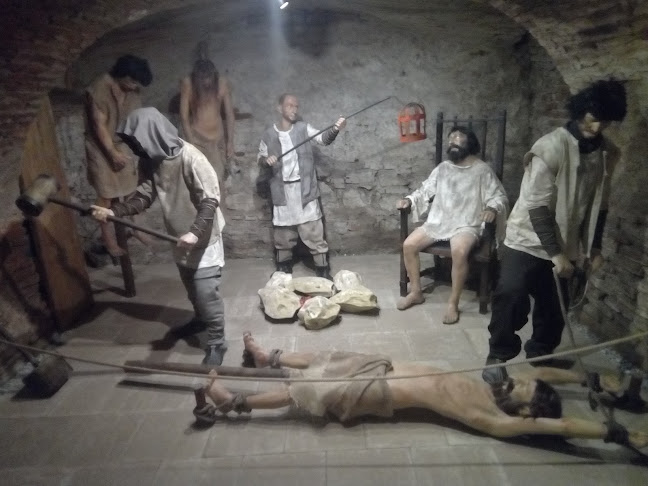 Expozitie Inedita Ev Mediu Tortura si Executie