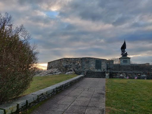 Park «Bell Rock Memorial Park», reviews and photos, Main St & Wigglesworth Street, Malden, MA 02148, USA