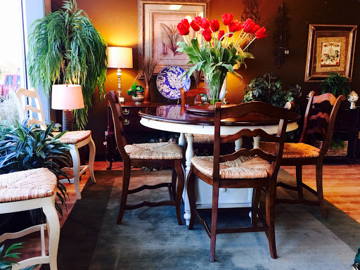 Clothing Store «Aladdin Consignment Shop», reviews and photos, 7131 Merrimac Trail, Williamsburg, VA 23185, USA