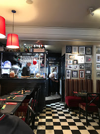Atmosphère du Restaurant italien Casa Di Mario à Paris - n°19