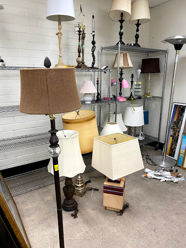 Non-Profit Organization «Society of St. Vincent de Paul - Sunnyslope Thrift Store», reviews and photos, 8231 N 7th St, Phoenix, AZ 85020, USA