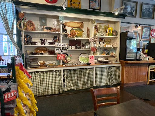 Grocery Store «Newtown General Store», reviews and photos, 43 Main St, Newtown, CT 06470, USA