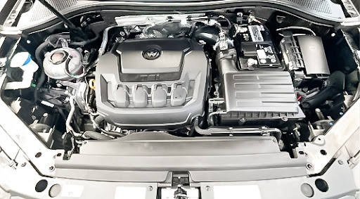 Volkswagen Dealer «CardinaleWay Volkswagen», reviews and photos, 2603 Wardlow Rd, Corona, CA 92882, USA