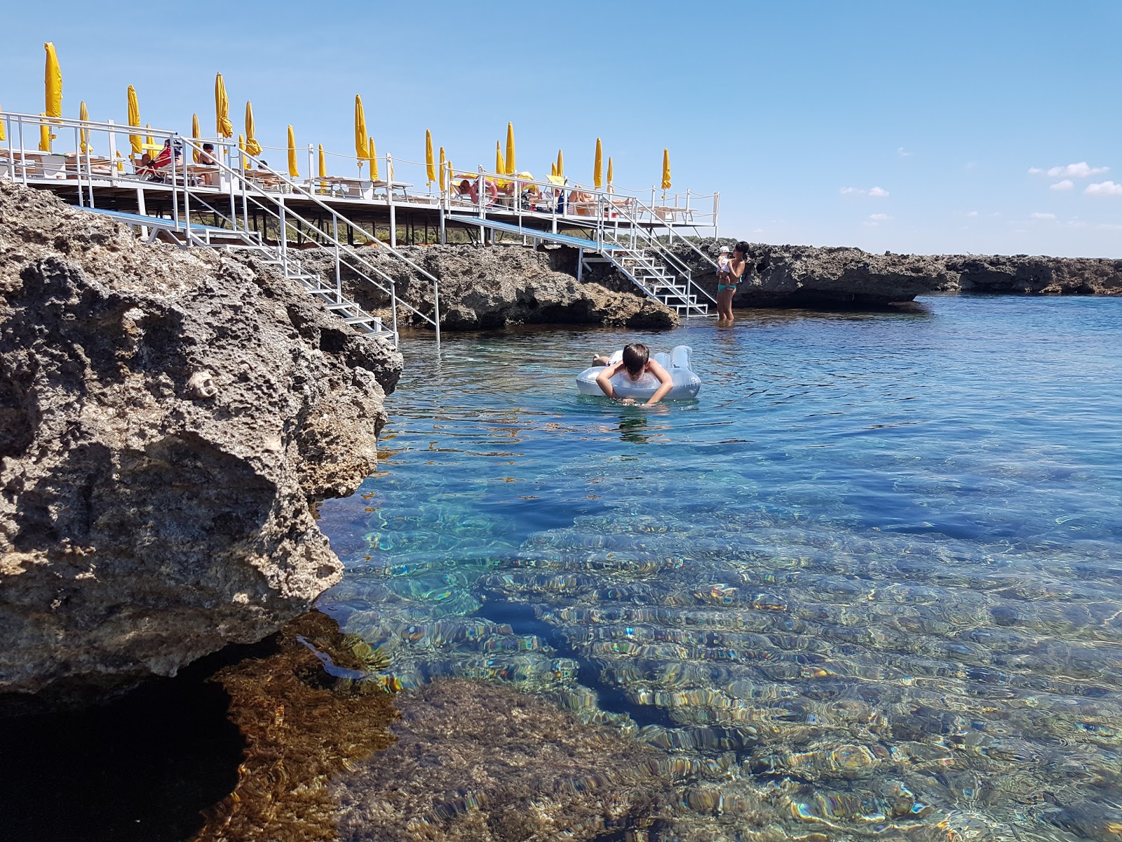 Foto von Spiaggia di Serra Cicora II strandresort-gebiet