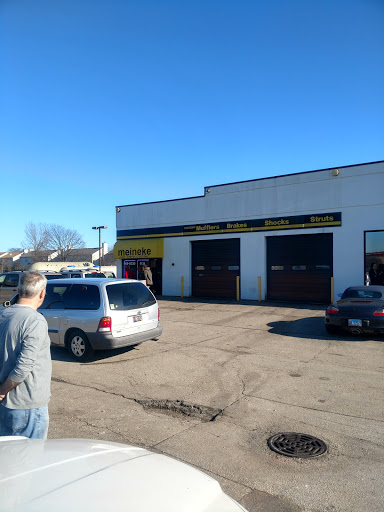 Auto Repair Shop «Meineke Car Care Center», reviews and photos, 6135 Cass Ave, Westmont, IL 60559, USA