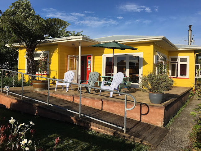 Yellow House Cafe & Restaurant - Westport