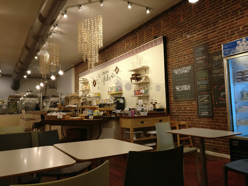 Bakery «Cream & Flutter», reviews and photos, 114 N Walnut St, Champaign, IL 61820, USA