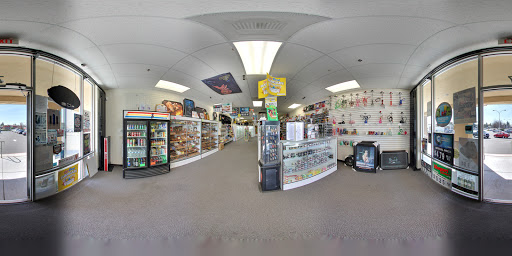 Tobacco Shop «Habits Vape & Smoke shop», reviews and photos, 8391 Folsom Blvd, Sacramento, CA 95826, USA