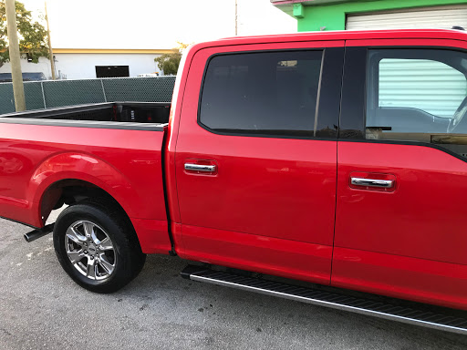 Auto Body Shop «Commerce Lane Body Shop Inc», reviews and photos, 5884 Commerce Ln, South Miami, FL 33143, USA