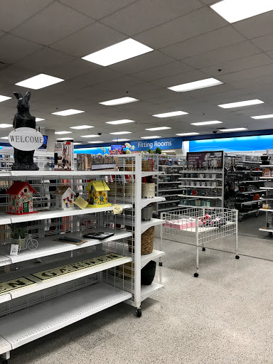 Clothing Store «Ross Dress for Less», reviews and photos, 4043 Riverdale Rd, Riverdale, UT 84405, USA