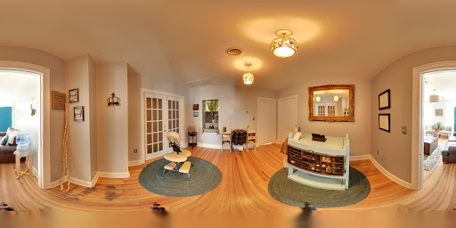 Massage Therapist «Sacred Waters Holistic Spa & Boutique», reviews and photos, 3319 W Cary St, Richmond, VA 23221, USA