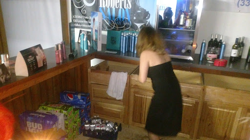 Barber Shop «Ardmore Barber Shop», reviews and photos, 1311 S Hawthorne Rd, Winston-Salem, NC 27103, USA