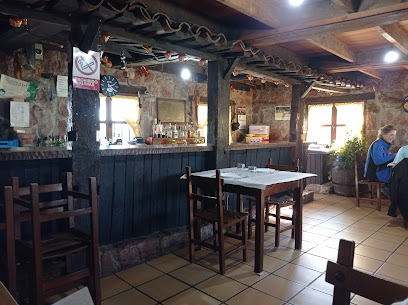 Les Praeres Restaurante - 33529 Nava, Asturias, Spain
