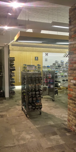 Sporting Goods Store «Gazelle Sports Holland», reviews and photos, 24 W 8th St, Holland, MI 49423, USA