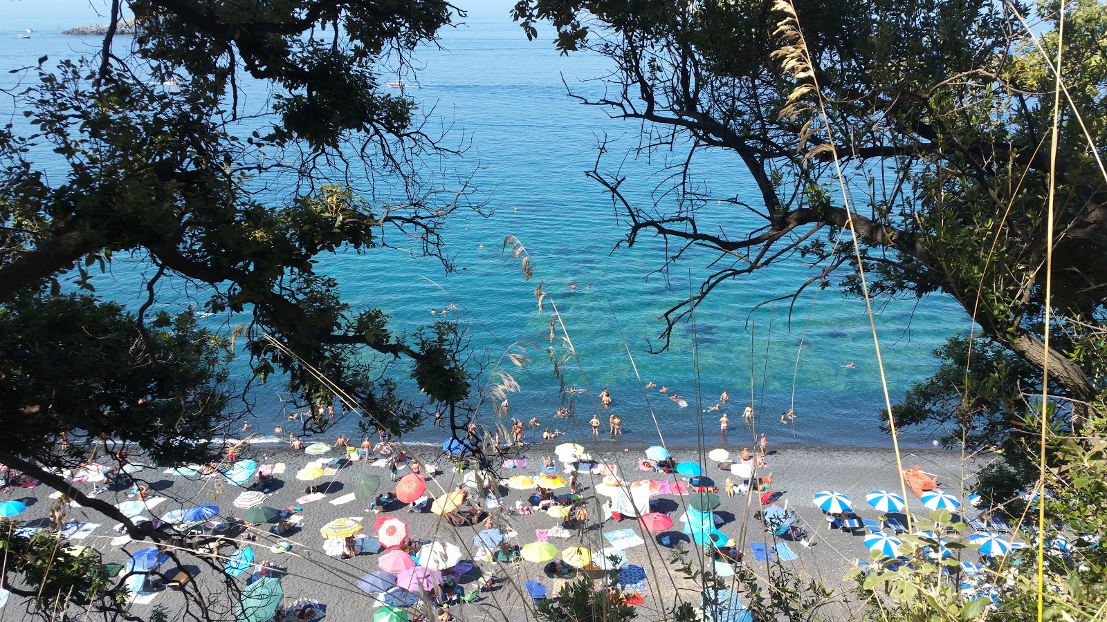 Φωτογραφία του Spiaggia Nera με ευθεία ακτή