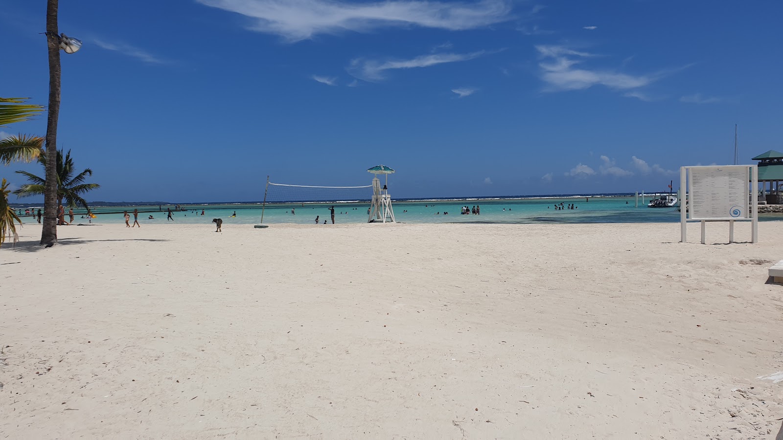 Fotografija Boca Chica beach in naselje