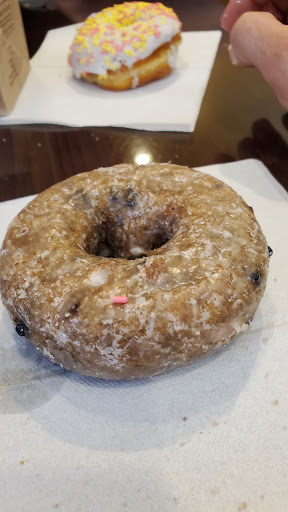 Donut Shop «The Donut Inn», reviews and photos, 1427 Military Cutoff Rd, Wilmington, NC 28403, USA