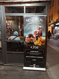 Menu / carte de Black & White Burger Châtelet à Paris