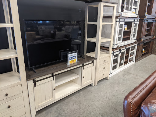 Furniture Store «Lexington Overstock Warehouse Furniture & Mattress», reviews and photos, 156 W Tiverton Way, Lexington, KY 40503, USA