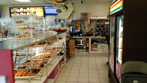 Donut Shop «Donut City», reviews and photos, 20941 Norwalk Blvd, Lakewood, CA 90715, USA