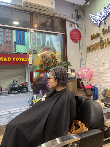 Luxury hairdressers Hanoi
