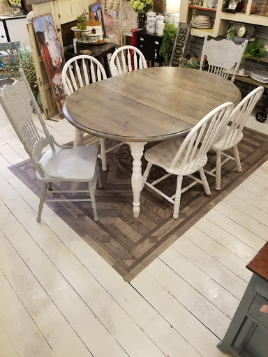 Antique Store «A Corner Cottage», reviews and photos, 895 Conner St, Noblesville, IN 46060, USA