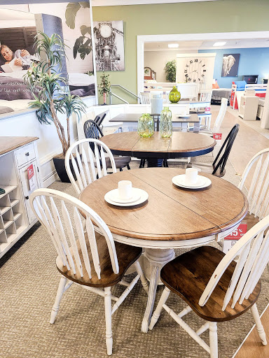 Mattress Store «Dillman Furniture», reviews and photos, 4701 Wheeling Ave, Muncie, IN 47304, USA