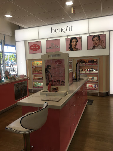 Cosmetics Store «Ulta Beauty», reviews and photos, 3839 Emery St #200, Emeryville, CA 94608, USA