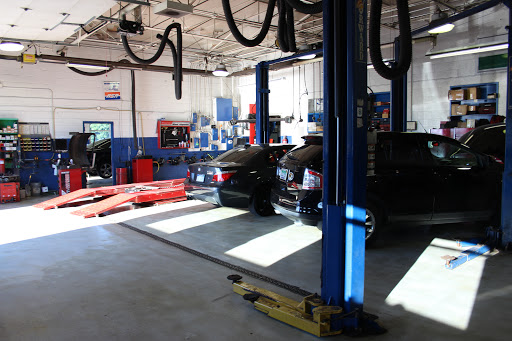 Oil Change Service «Curts Service Inc.», reviews and photos, 14611 W Eleven Mile Rd, Oak Park, MI 48237, USA