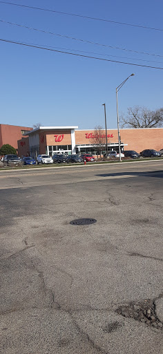 Walgreens, 5555 W 79th St, Burbank, IL 60459, USA, 