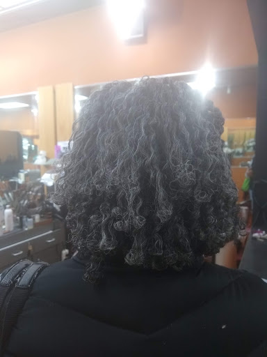 Community Center «Hazel Park Community Center», reviews and photos, 620 W Woodward Heights Blvd, Hazel Park, MI 48030, USA