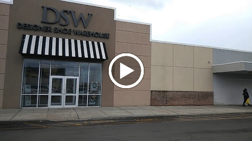 Shoe Store «DSW Designer Shoe Warehouse», reviews and photos, 345 Rockaway Turnpike, Lawrence, NY 11559, USA