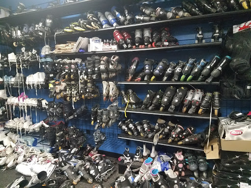 Sporting Goods Store «Play It Again Sports - Palatine, IL», reviews and photos, 315 E Northwest Hwy, Palatine, IL 60067, USA