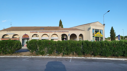 Centre Commercial La Couronne à Castries