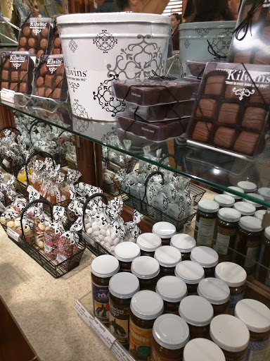 Ice Cream Shop «Kilwins Chocolates and Ice cream», reviews and photos, 262 Thames St, Newport, RI 02840, USA