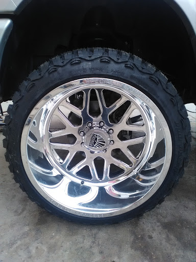 Auto Repair Shop «Discount Tire & Service of Greeley», reviews and photos, 120 18th St, Greeley, CO 80631, USA