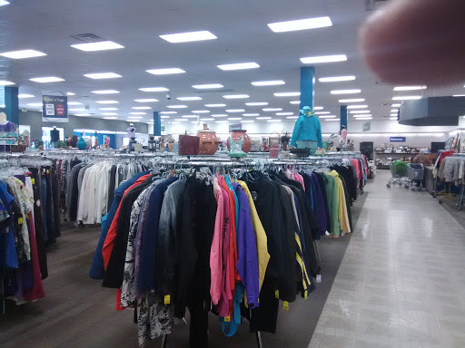 Thrift Store «Discover Goodwill North Retail Store», reviews and photos