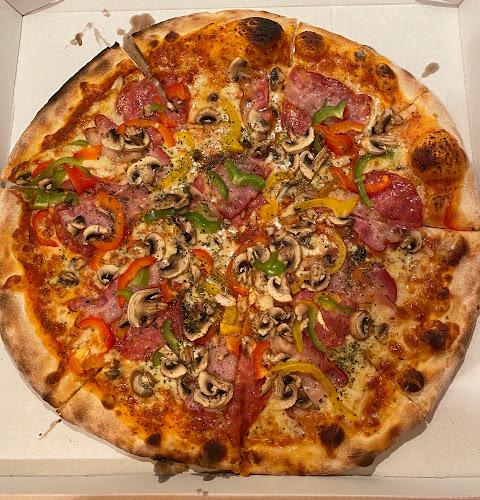 Lerchenfelder Pizza