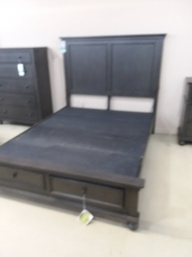 Furniture Store «Puritan Furniture», reviews and photos, 1061 New Britain Ave, West Hartford, CT 06110, USA