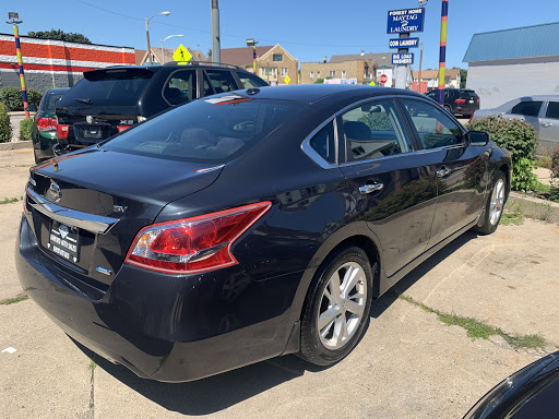 Used Car Dealer «DIAMOND AUTO SALES AND SERVICES 2016», reviews and photos, 1801 W Forest Home Ave, Milwaukee, WI 53204, USA