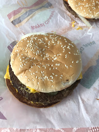 Cheeseburger du Restauration rapide McDonald's à Villars-les-Dombes - n°1