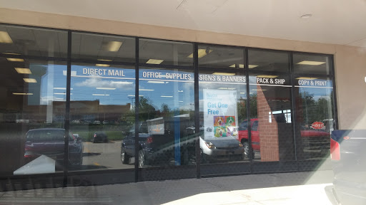 Print Shop «FedEx Office Print & Ship Center», reviews and photos, 10201 University Ave, Clive, IA 50325, USA