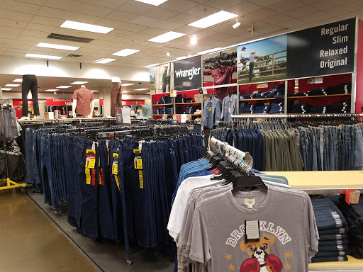 Outlet Store «VF Outlet», reviews and photos, 7400 S Las Vegas Blvd #213, Las Vegas, NV 89123, USA